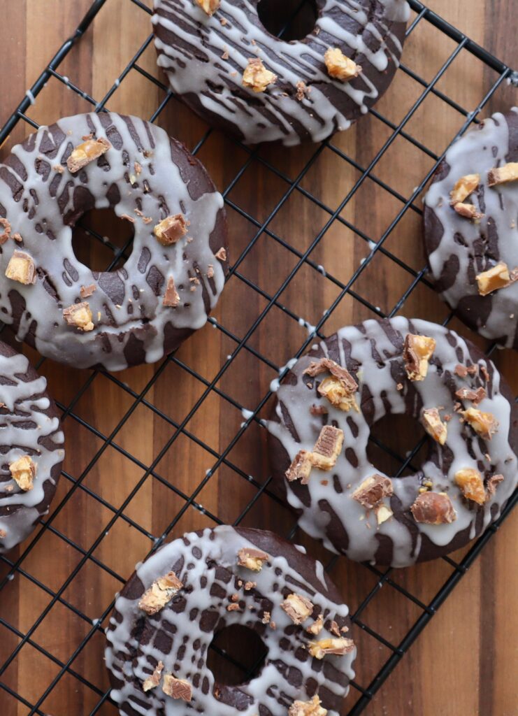 Gluten, egg, and dairy free Snickers donuts