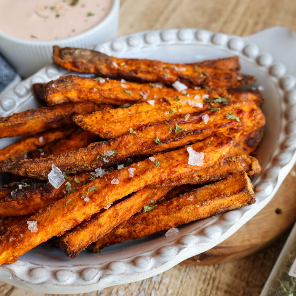 Sweet Potato Fries with Big Mac dressing - Golden Grace Kitchen