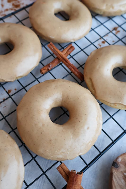 2x Kitchen Donut Bagel Maker Machine DIY Pastry Baked Goods