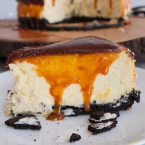 Chocolate cheesecake with caramel