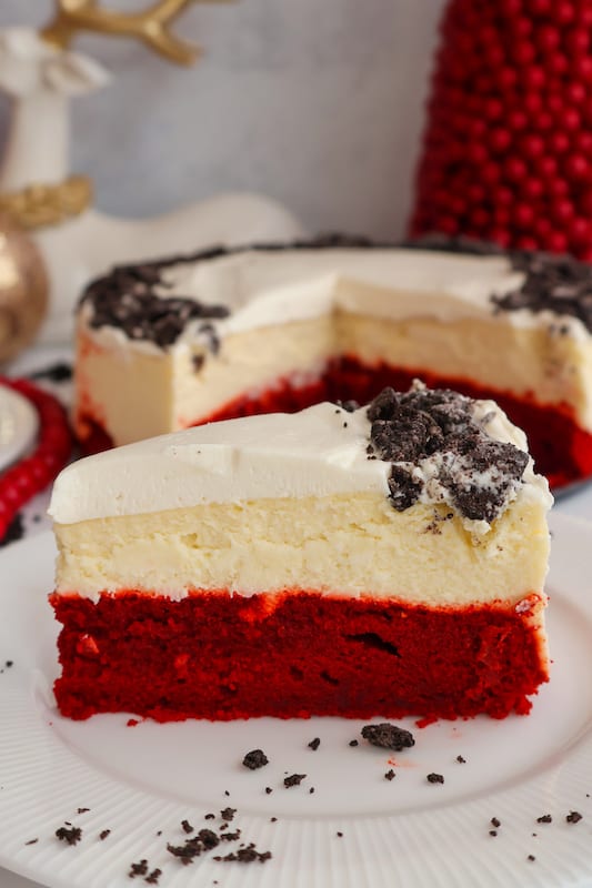 Red velvet oreo cheesecake