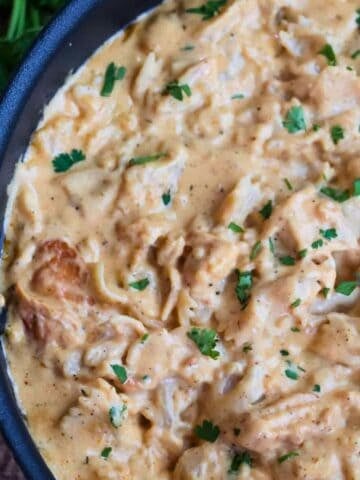Skillet full of sriracha pasta